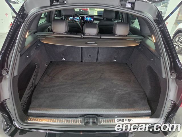 Mercedes-Benz GLC-Class 2021 — photo 11