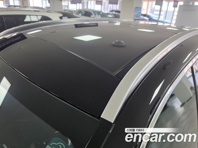 Mercedes-Benz GLC-Class 2021 — photo 12