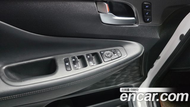 Hyundai Santafe 2019 — photo 20