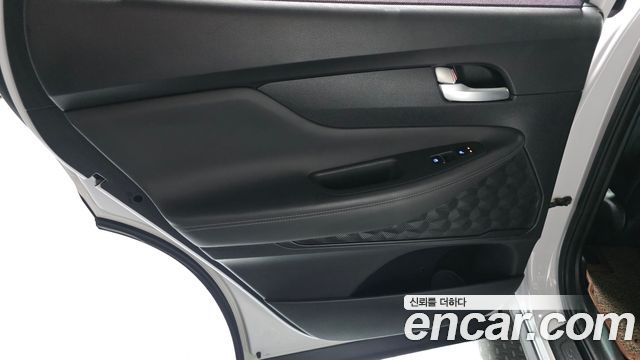 Hyundai Santafe 2019 — photo 15
