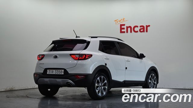 Kia Stonic 2018 — photo 2