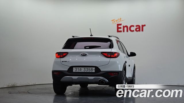 Kia Stonic 2018 — photo 4