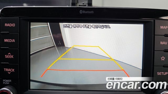 Kia Stonic 2018 — photo 15