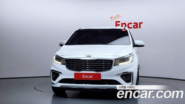 Kia Canival 2019 — photo 3