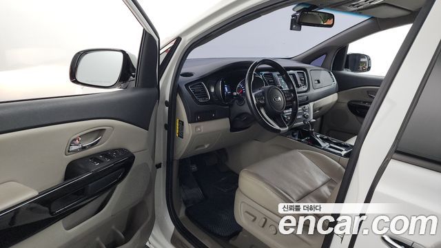 Kia Canival 2019 — photo 13