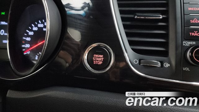 Kia Canival 2019 — photo 29