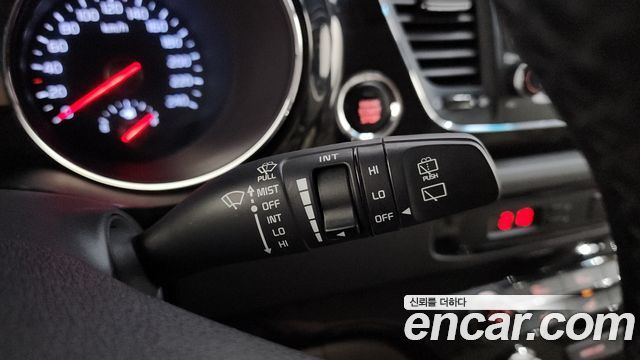 Kia Canival 2019 — photo 30
