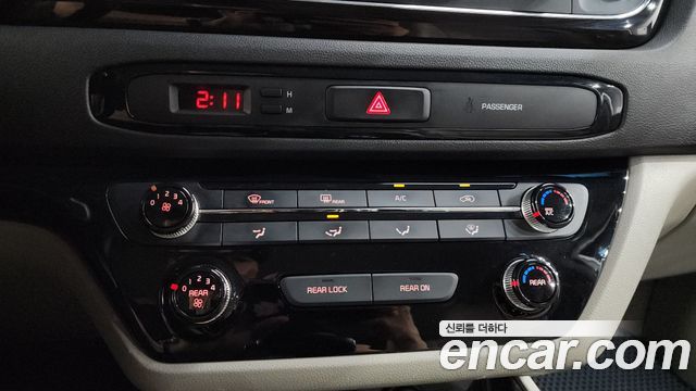 Kia Canival 2019 — photo 33