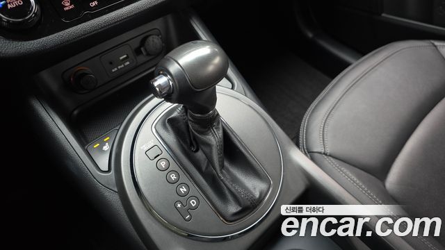 Kia Sportage 2012 — photo 10