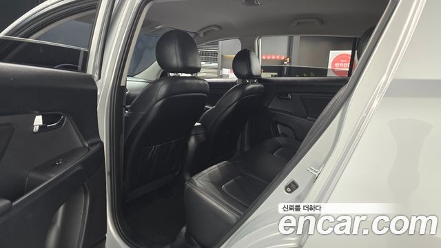 Kia Sportage 2012 — photo 12