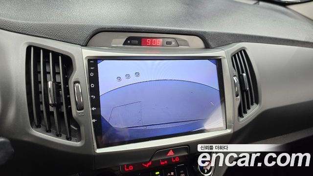 Kia Sportage 2012 — photo 15