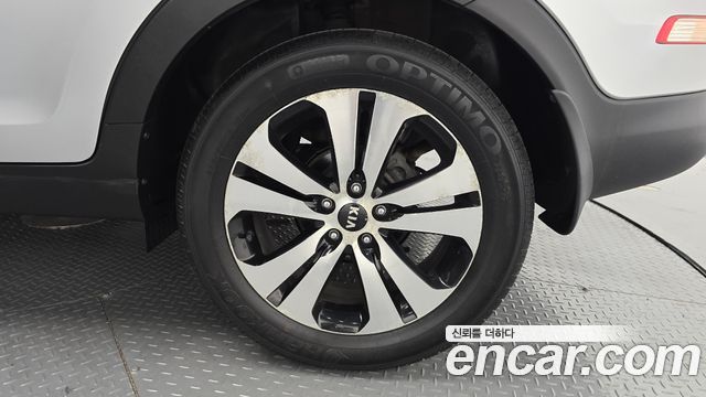 Kia Sportage 2012 — photo 7