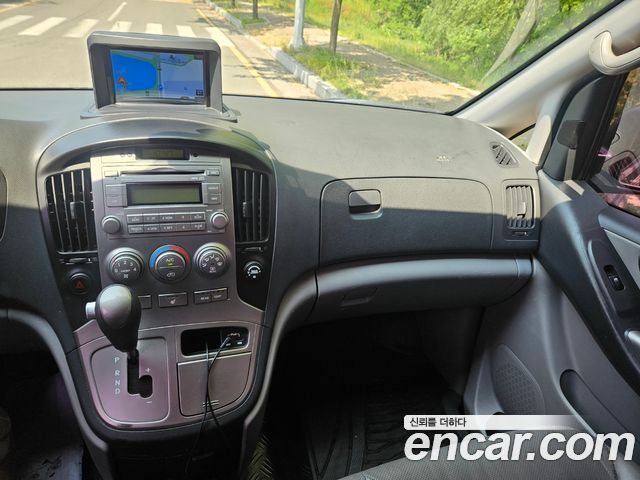Hyundai Starex 2015 — photo 3