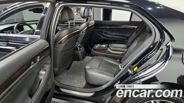 Genesis EQ900 2016 — photo 11
