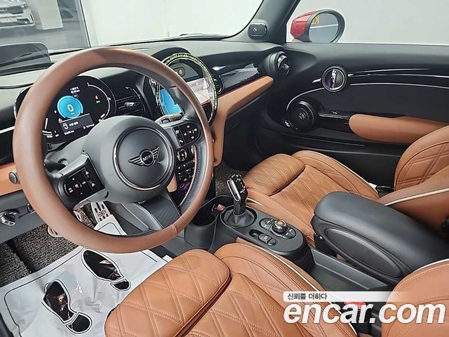 Mini Cooper Convertible 2022 — photo 7