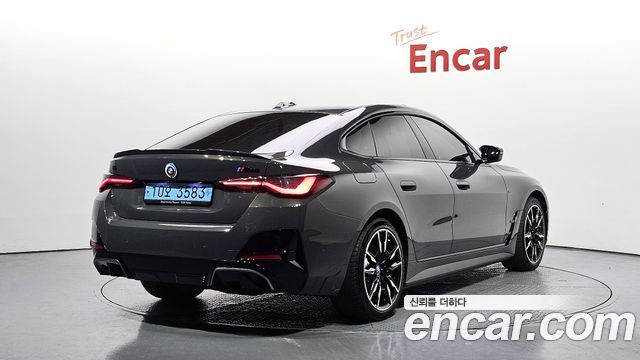 BMW i4 2024 — photo 2