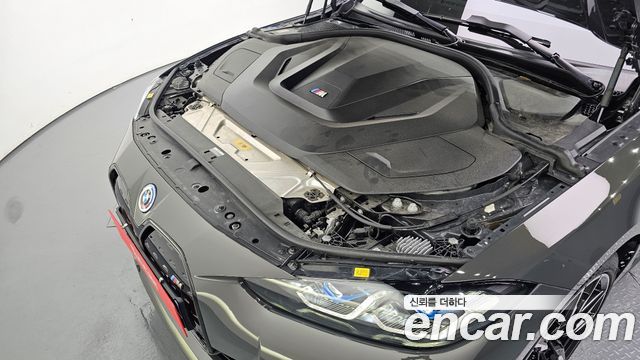 BMW i4 2024 — photo 6