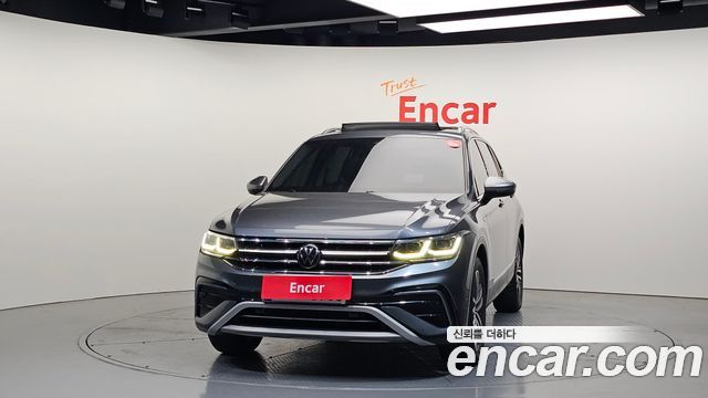 Volkswagen Tiguan 2022 — photo 3