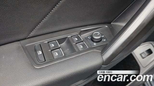 Volkswagen Tiguan 2022 — photo 13
