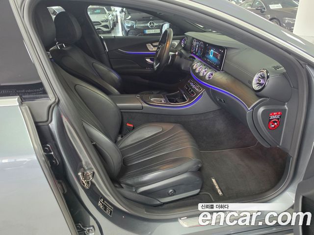 Mercedes-Benz CLS-Class 2022 — photo 9