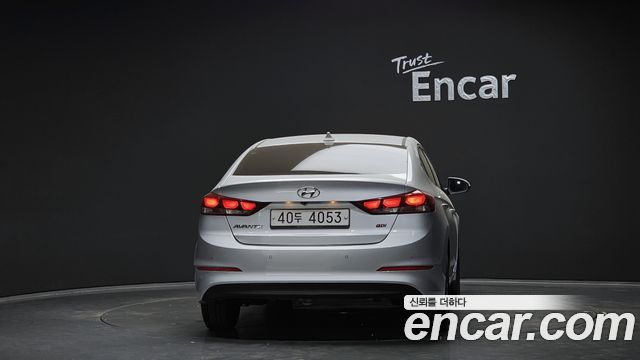 Hyundai AVANTE 2017 — photo 4