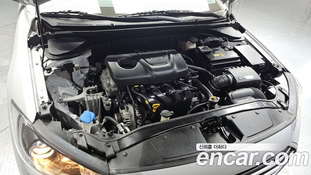 Hyundai AVANTE 2017 — photo 6