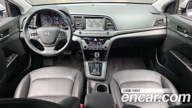 Hyundai AVANTE 2017 — photo 7