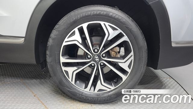 Hyundai Santafe 2019 — photo 5