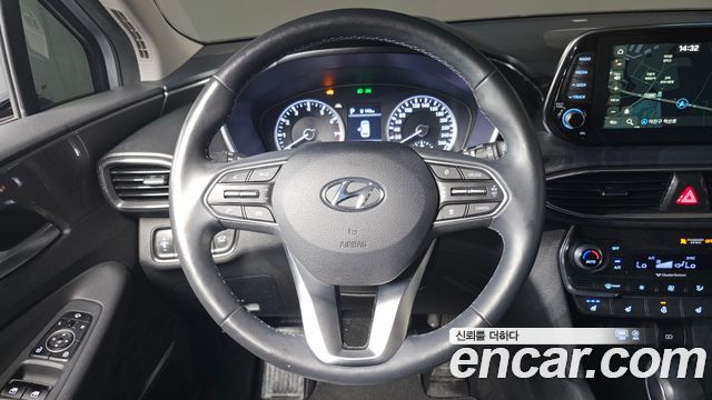 Hyundai Santafe 2019 — photo 13