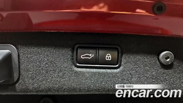 Genesis G70 2019 — photo 23