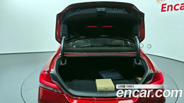Genesis G70 2019 — photo 24