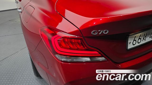 Genesis G70 2019 — photo 9