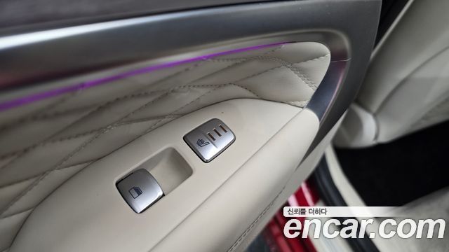 Genesis G70 2019 — photo 28