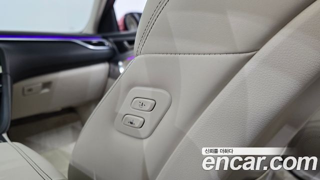 Genesis G70 2019 — photo 30