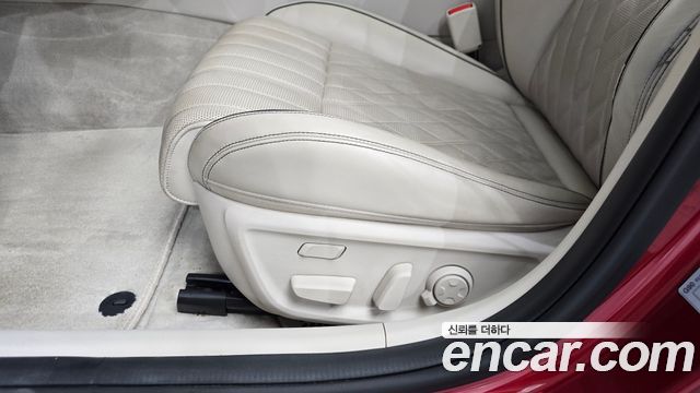 Genesis G70 2019 — photo 33