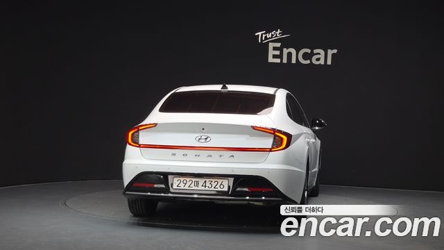 Hyundai Sonata 2022 — photo 4