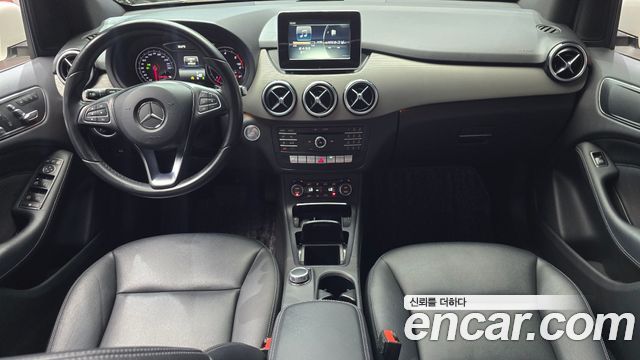 Mercedes-Benz B-Class 2015 — photo 7