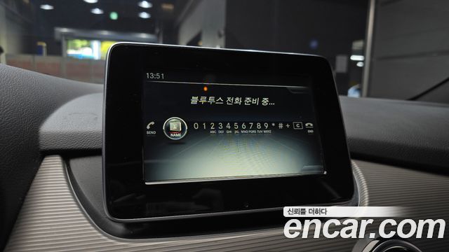 Mercedes-Benz B-Class 2015 — photo 15