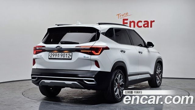 Kia Seltos 2020 — photo 2