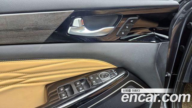 Kia K7 2020 — photo 23