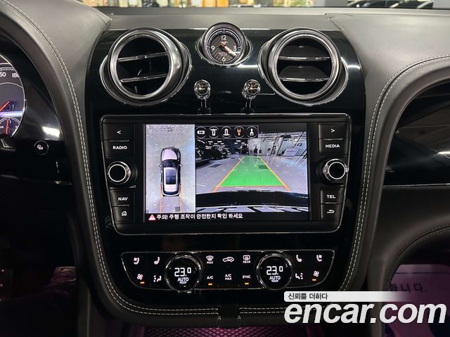 Bentley Bentayga 2020 — photo 7