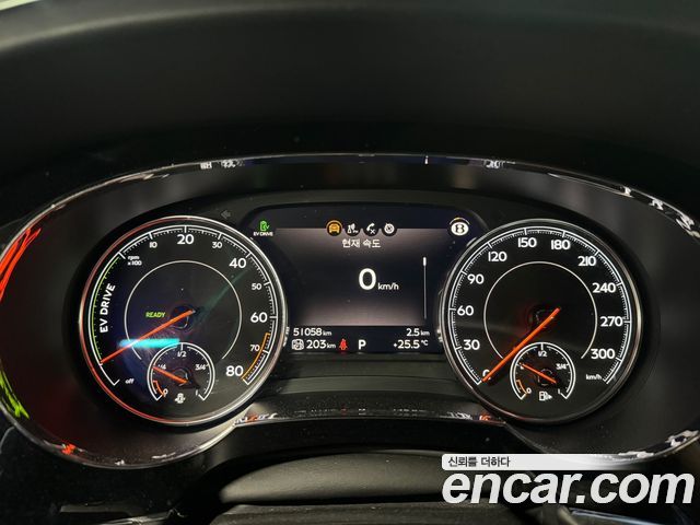 Bentley Bentayga 2020 — photo 9