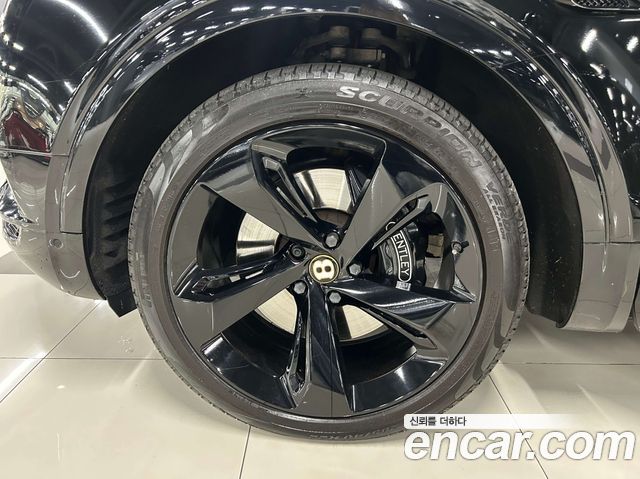 Bentley Bentayga 2020 — photo 16