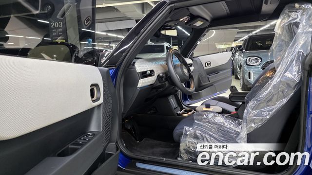 Mini Cooper Convertible 2025 — photo 10