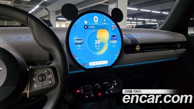 Mini Cooper Convertible 2025 — photo 14
