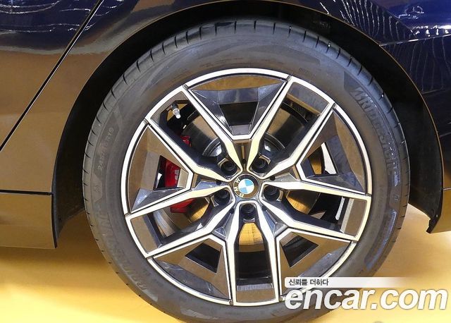 BMW 5-Series 2025 — photo 5