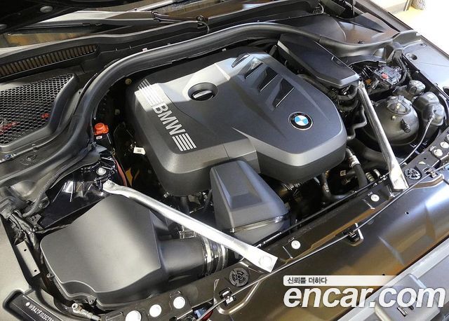 BMW 5-Series 2025 — photo 6