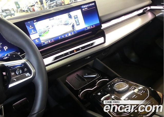 BMW 5-Series 2025 — photo 14
