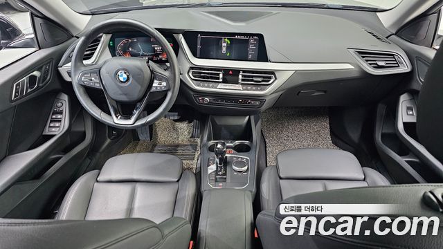 BMW 2-Series 2020 — photo 10