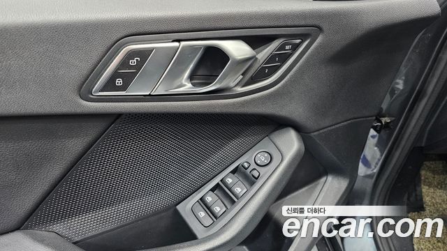 BMW 2-Series 2020 — photo 22